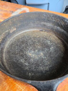 Vintage Griswold No 4 Cast Iron Skillet Small Logo ERIE PA 777 Double Spout